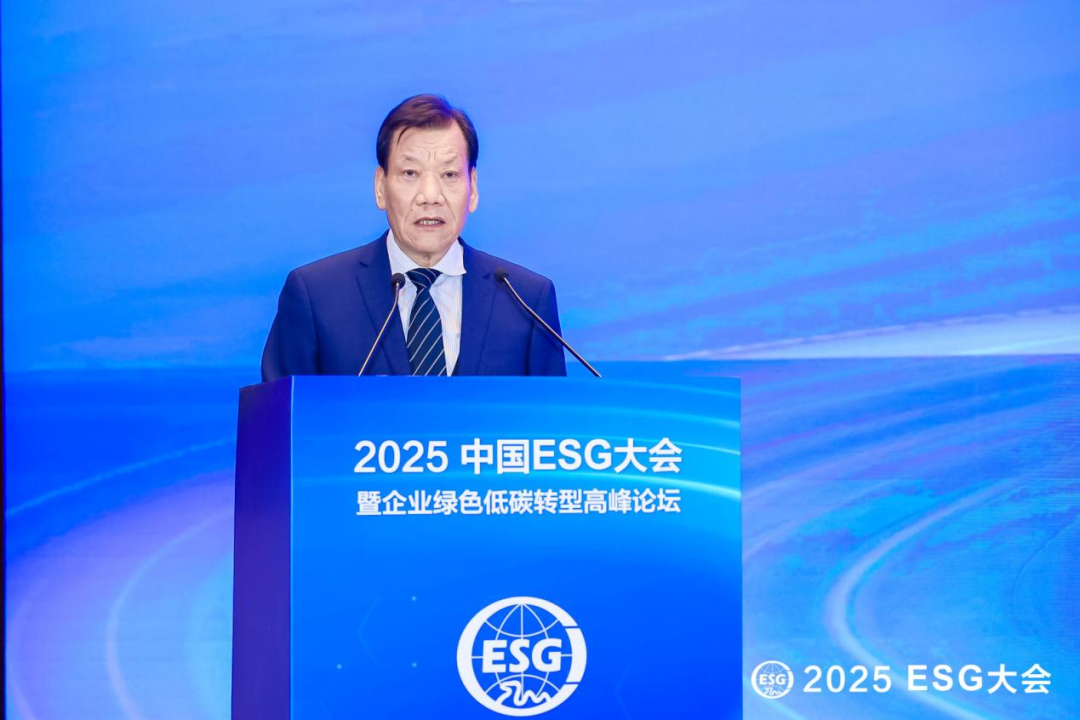 中国社会工作联合会会长 陈存根